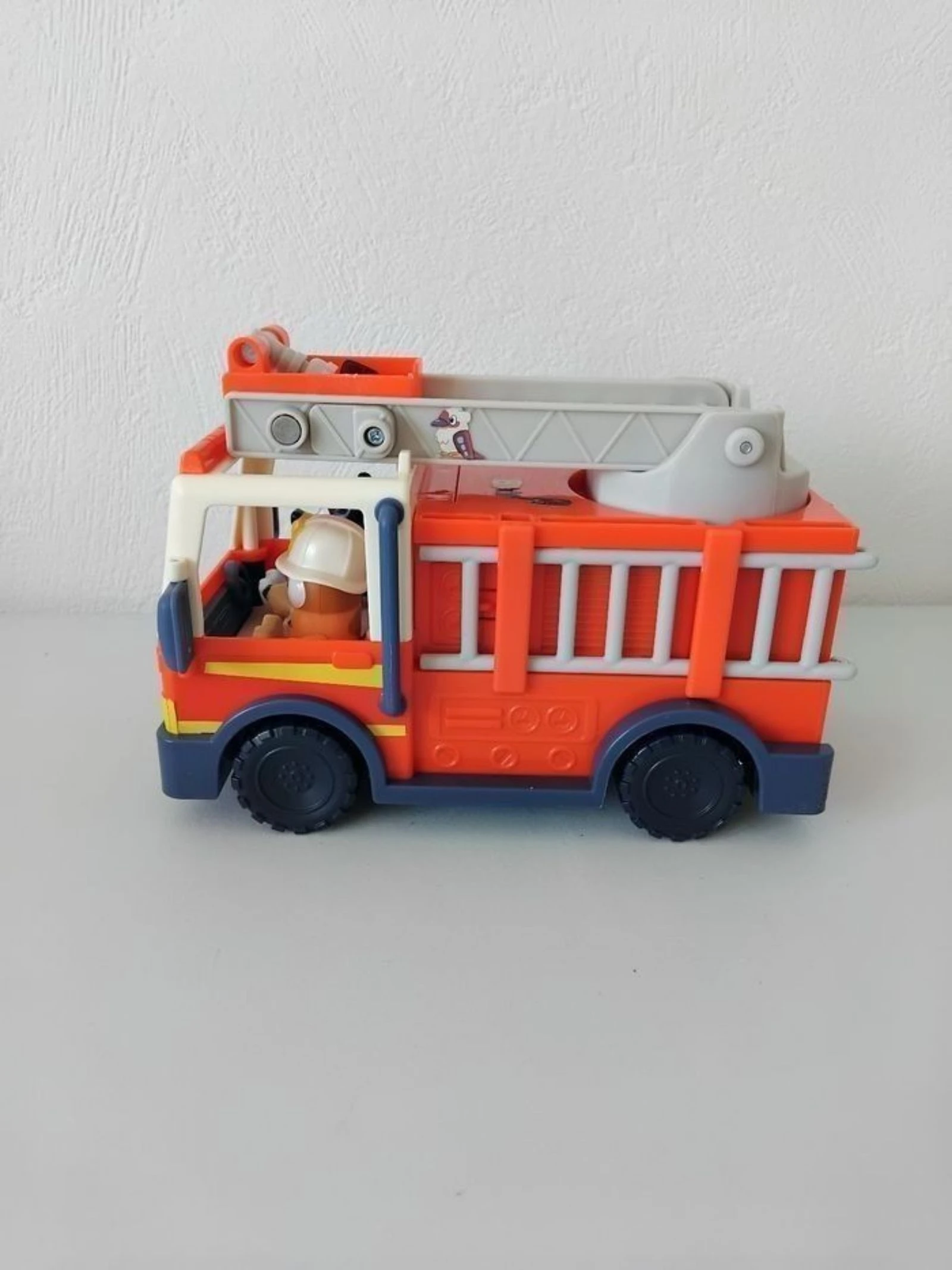 Bluey Camião de Bombeiros Figuras Completas – photo 4